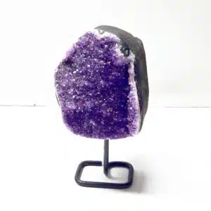 AMETHYSTE Uruguay - Belle druse montée sur son socle de 1891 grs