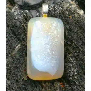 AGATE DRUSY - Cabochon cristallisé monté en pendentif de forme rectangulaire