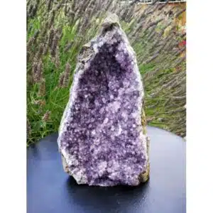 AMETHYSTE Brésil - druse / amas cristallin sur agate brute - 1752 Grs
