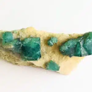 FLUORITE VERTE - Amas de cristaux de fluorite - 543 grammes