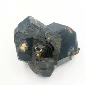 GRENAT ANDRATITE-MELANITE - cristaux bruts dans leur Gange - 103 grs