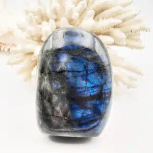 LABRADORITE bleue - Forme libre de 584 grammes