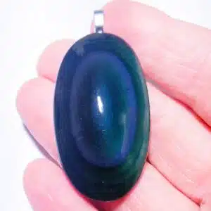 OBSIDIENNE OEIL CELESTE - Joli cabochon forme ovale, taillé au Mexique - monté en pendentif