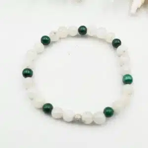 EQUILIBRE, CALME et DOULEUR - Bracelet Création avec perles de 6 mm et mix perles Pierre de lune blanche, Malachite