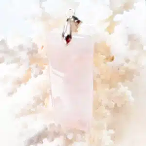 QUARTZ ROSE - Très beau pendentif de forme rectangulaire