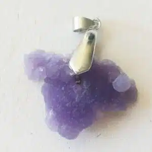 AGATE BOTRYOIDE OU AGATE GRAPPE /RAISIN - Pendentif de 5,5 grs et de 31 mm de long