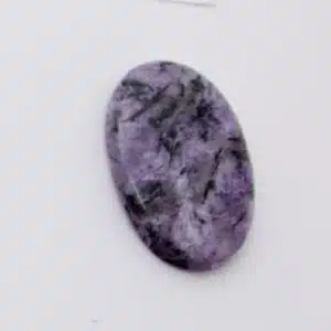 CHAROÏTE - Cabochon ovale de 7,57 grs pour montage bijoux