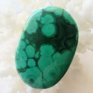 MALACHITE- Beau cabochon de 32.7 grammes - montage bijou