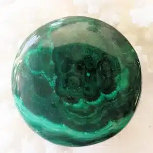 MALACHITE - beau cabochon de 3,8 cm de diamètre - montage bijou