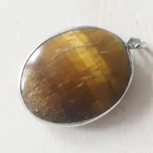 ŒIL DE TIGRE -  Pendentif de forme ovale