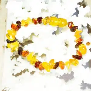 AMBRE 3 COULEURS - Bracelet bébé avec fermoir à vis (15CM) en perle chips