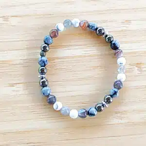 PROTECTION, ANCRAGE, EVOLUTION - Bracelet Création en perles de 6 mm avec mix Hématite, Labradorite, Obsidienne neige, Howlite, Agate btw