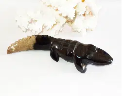 BASALTE d'ANTSIRABE - Très joli Caiman sculpté de 13 cm
