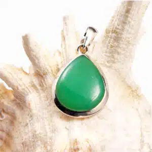 CHRYSOPRASE - Très joli pendentif en forme de poire monté sur Argent 925/1000