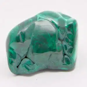 MALACHITE - Surprenant morceau polie en forme d'éléphant - 316 grammes