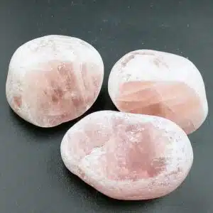 QUARTZ ROSE - Joli Galet "Emma eggs" ou galets dits "Givrés Gangue" ou encore appelés Quartz "window" de 4,5 cm