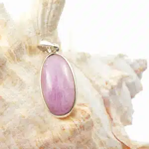 KUNZITE - Cabochon rectangulaire monté en Pendentif sur Argent 925/1000