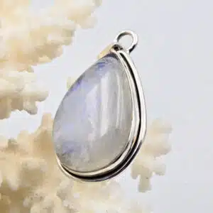 PIERRE DE LUNE blanche - Cabochon Triangulaire monté en Pendentif Argent 925/1000