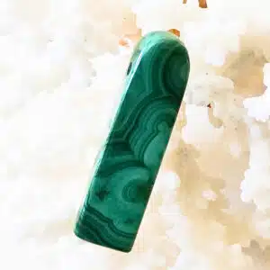 MALACHITE - Joli pendentif rectangulaire percé