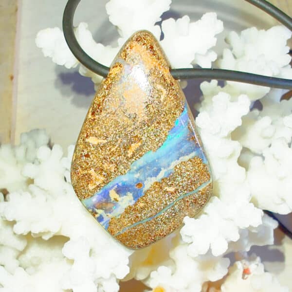 Opale Boulder D'Australie En Cabochon Forme Libre - 2,64cm 18,11ct - Pièce De Collection