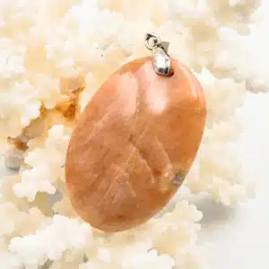 PIERRE DE LUNE Orange - Joli pendentif de forme ovale
