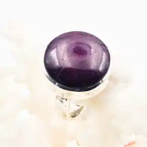 RUBIS  -  Cabochon de taille ronde monté sur bague en Argent 925/1000