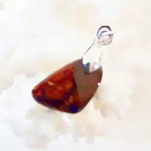 AGATE DE FEU - Joli pendentif trigonale (rare)