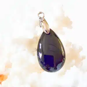 SPINELLE NOIR - Joli pendentif ovale