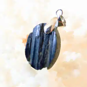 TOURMALINE NOIRE (Schörl) - Pendentif ovale semi brut