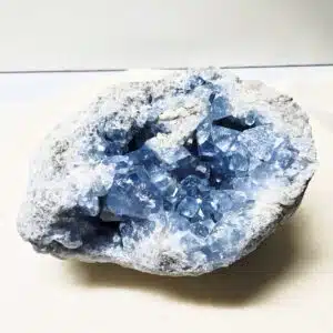 CELESTINE - Impressionnante géode de 7000 grs
