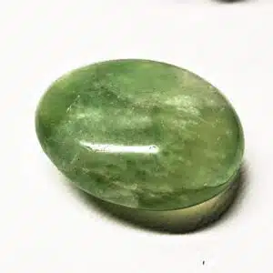 FLUORITE VERTE - Joli galet de 5 cm