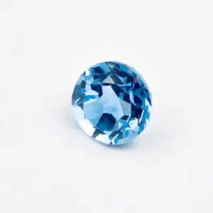 TOPAZE Bleue - Pierre facettée – Taille ronde brillant 7 x 4 mm - 1.74 cts