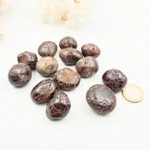 GRENAT ALMANDIN - Pierres roulées de 2,5 à 3 cm