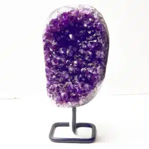 AMETHYSTE Uruguay - Belle druse montée sur son socle de 2287 grs