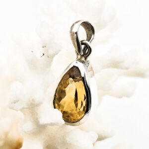 CITRINE - Pendentif poire facettée monté sur argent 925/1000